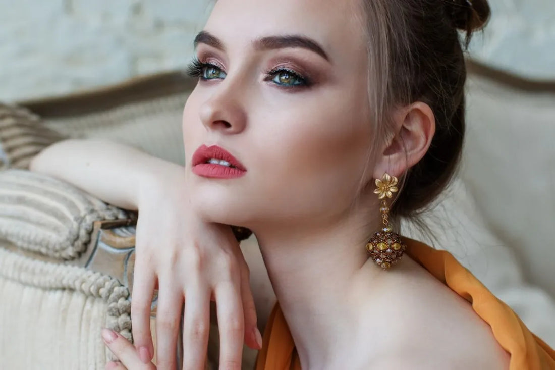 Transforming Your Love for Beauty into a Career: A Comprehensive Guide to Becoming a Successful Influencer"