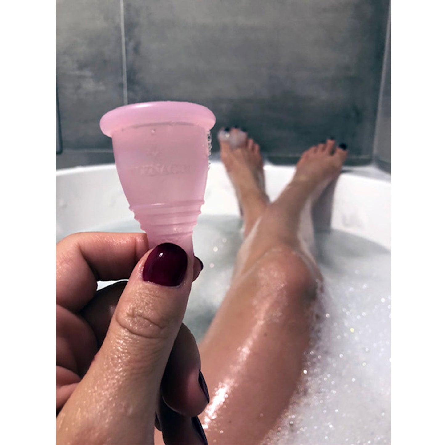Menstrual Cup made of medical silicone and without BPA - SELENACARE